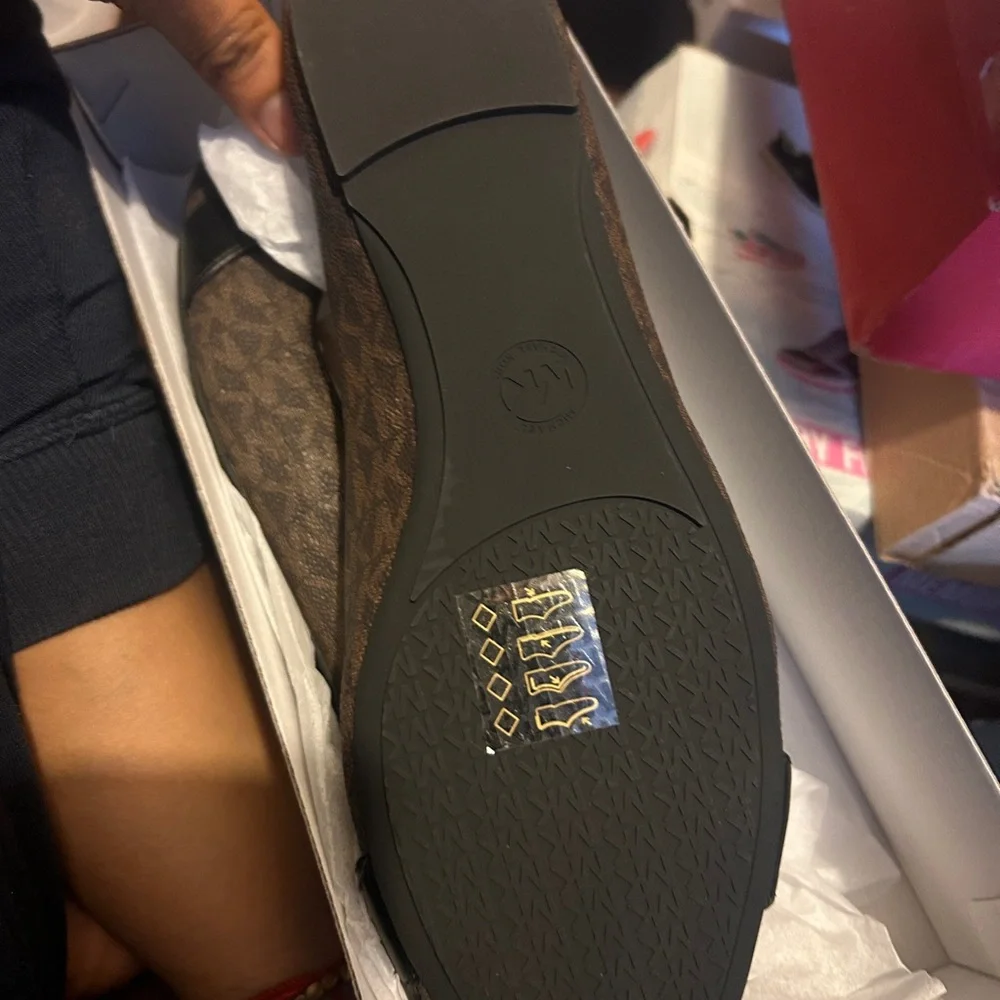 Michael Kors Brown and Black Women's Flats - Picture 3 of 5